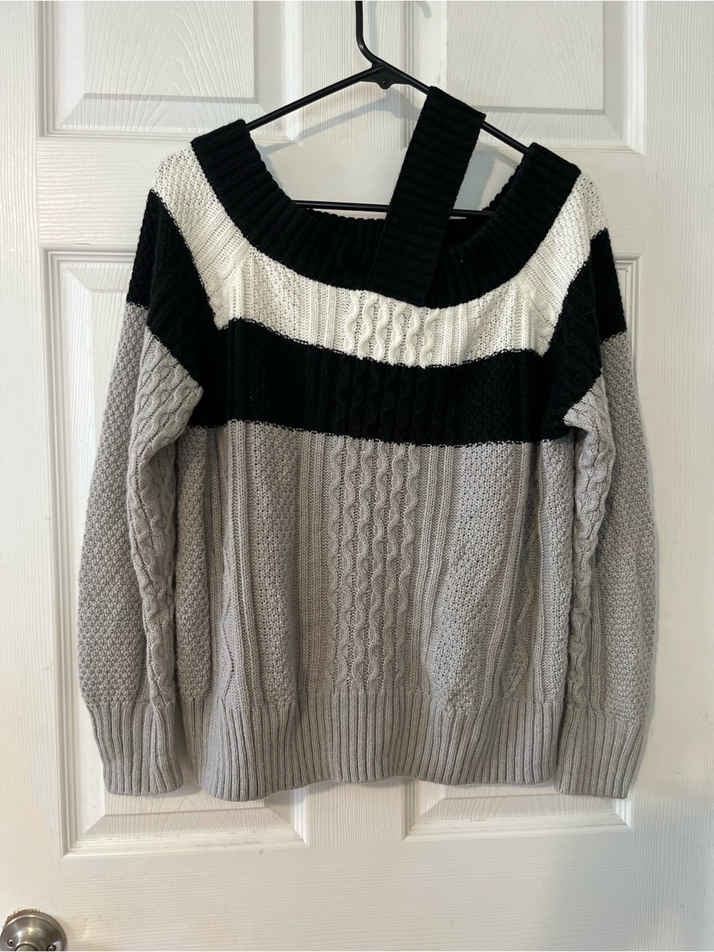 New York & Company Black/White/Gray Off-the-Shoulder Cable Colorblock Sweater